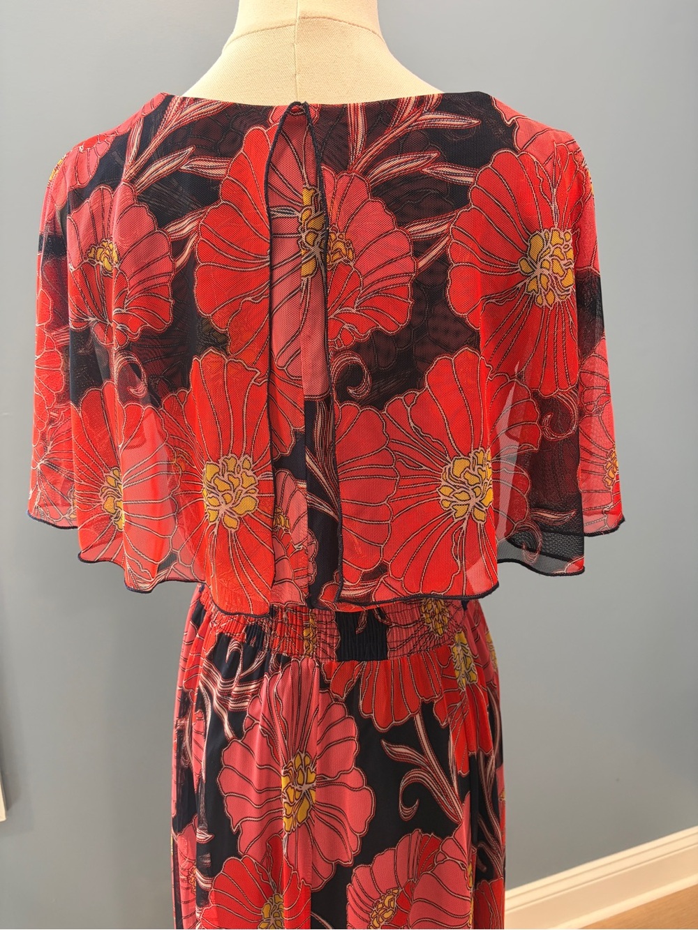 Kate & Lily Red Pink Floral Maxi Dress Size 6 Cape Overlay Flutter Sleeve Lined - Picture 9 of 11